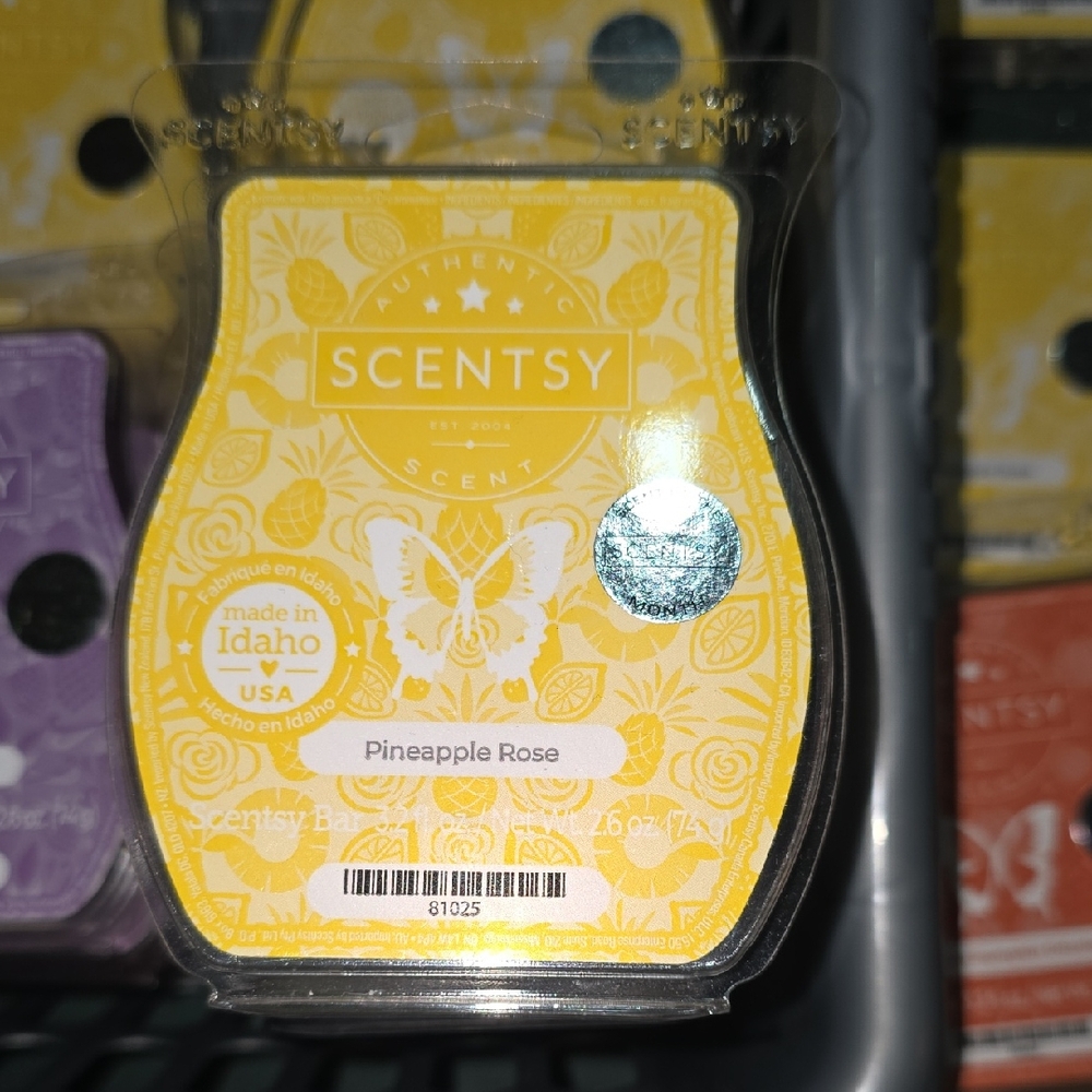 3/$21 New! Scentsy Pineapple Rose Wax Bar